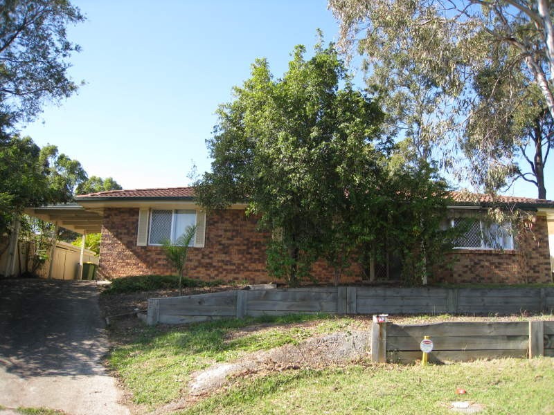 77 Wardoo Street, Southport QLD 4215