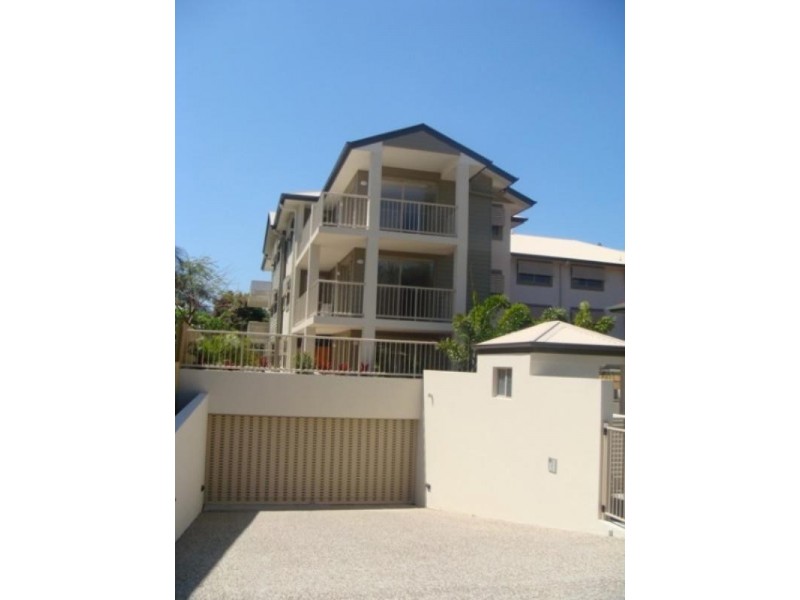 7/13D Wyndham Avenue, Southport QLD 4215