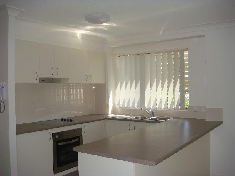 7/13D Wyndham Avenue, Southport QLD 4215