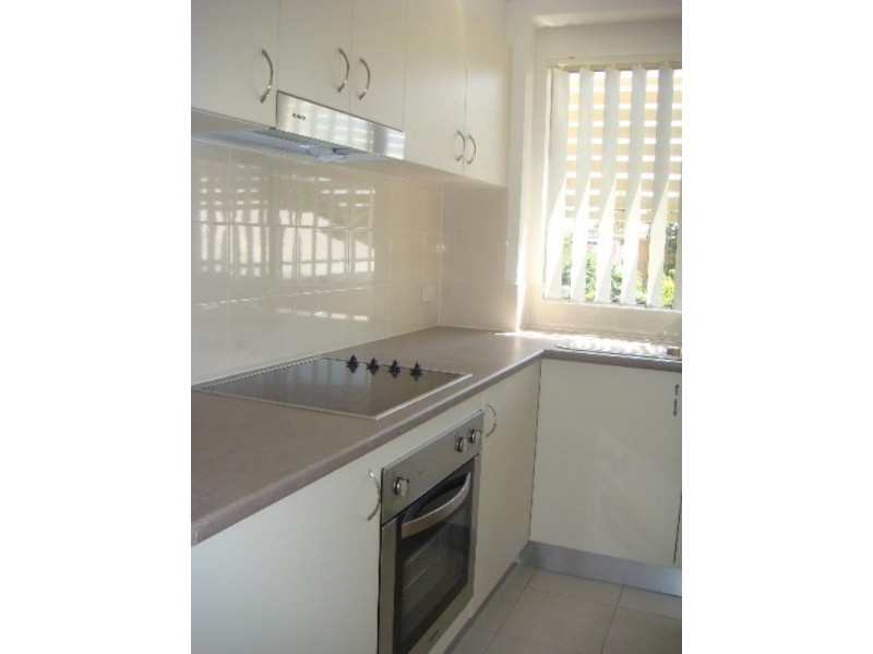 7/13D Wyndham Avenue, Southport QLD 4215