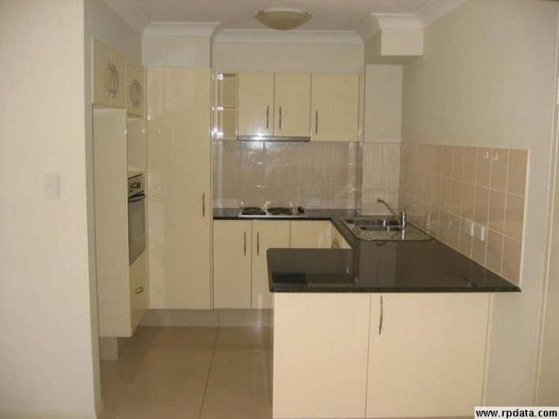 6/26 Bath Street, Labrador QLD 4215