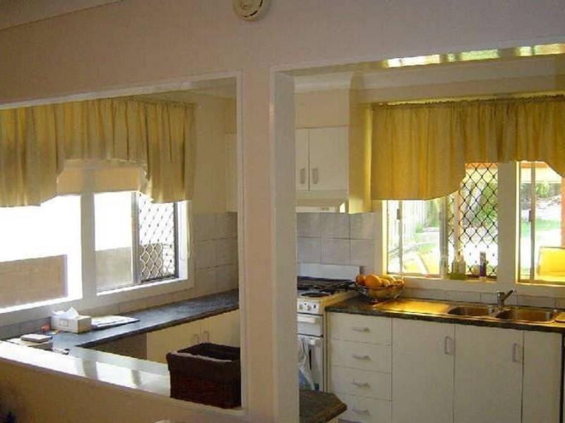 14 Kathleen Avenue, Southport QLD 4215