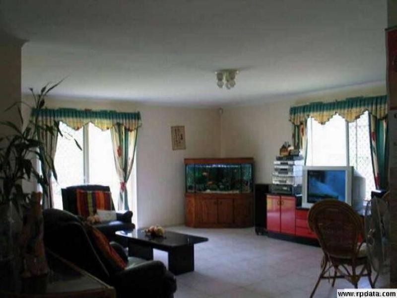 9 Longcove Place, Parkwood QLD 4214