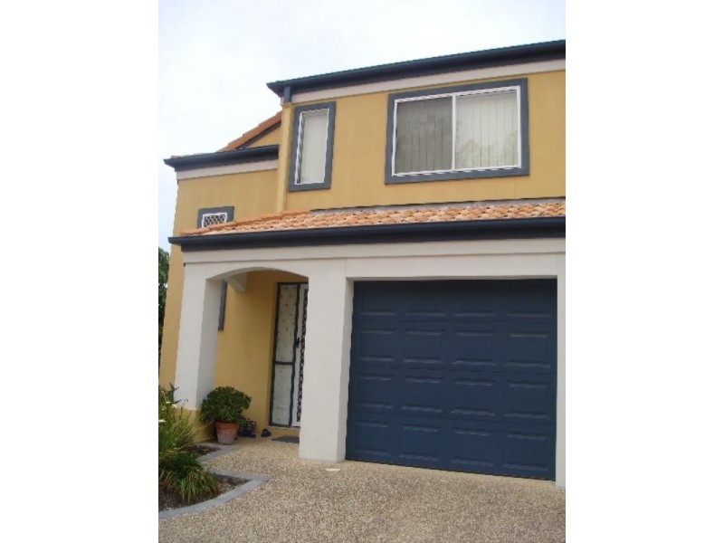 1/18 Blake Street, Southport QLD 4215