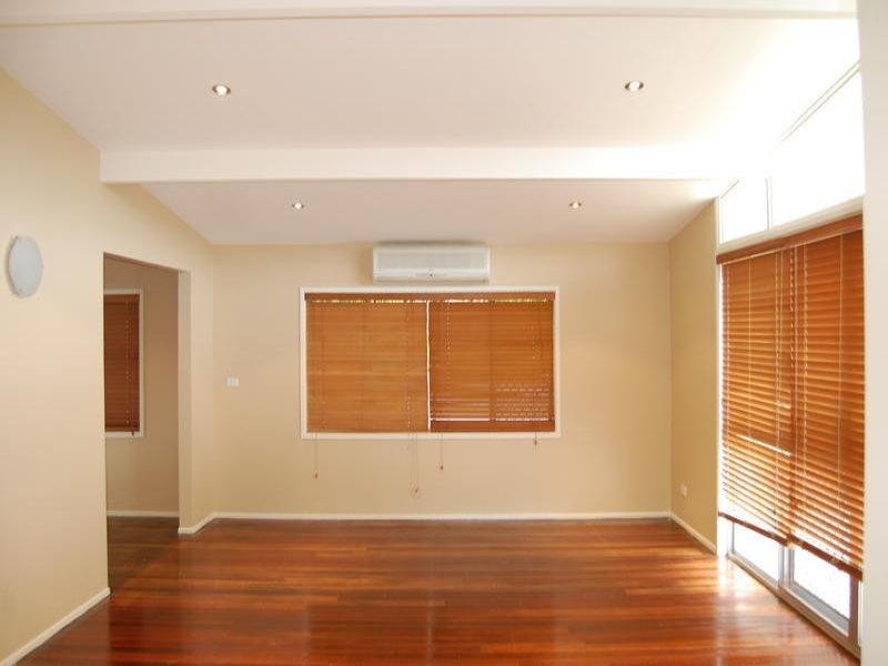 13 Willamulka Avenue, Ashmore QLD 4214