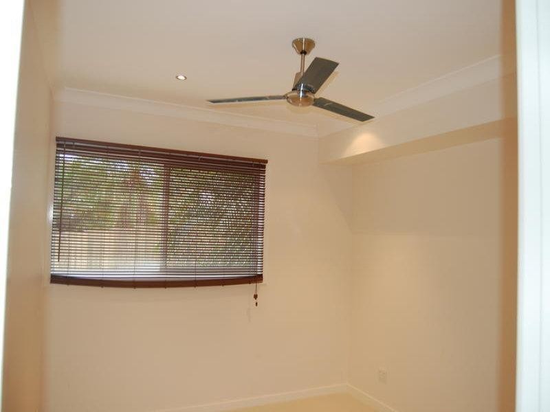 13 Willamulka Avenue, Ashmore QLD 4214