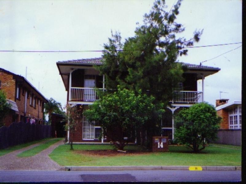 1/14 Errol Avenue, Paradise Point QLD 4216