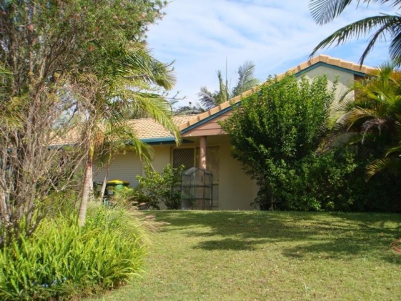 12 Tee Place, Arundel QLD 4214