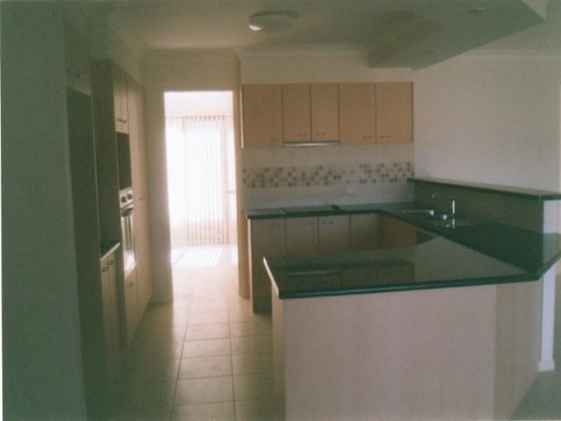 3 Silkwood Way, Molendinar QLD 4214