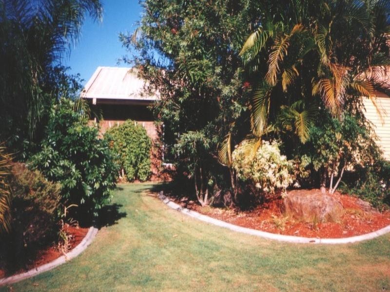 1/182 Whiting Street, Labrador QLD 4215