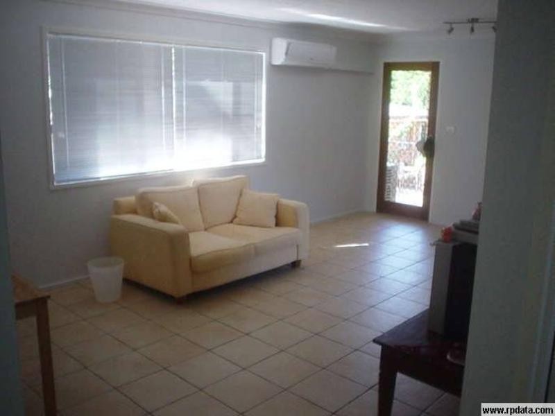 3/156 Frank Street, Labrador QLD 4215