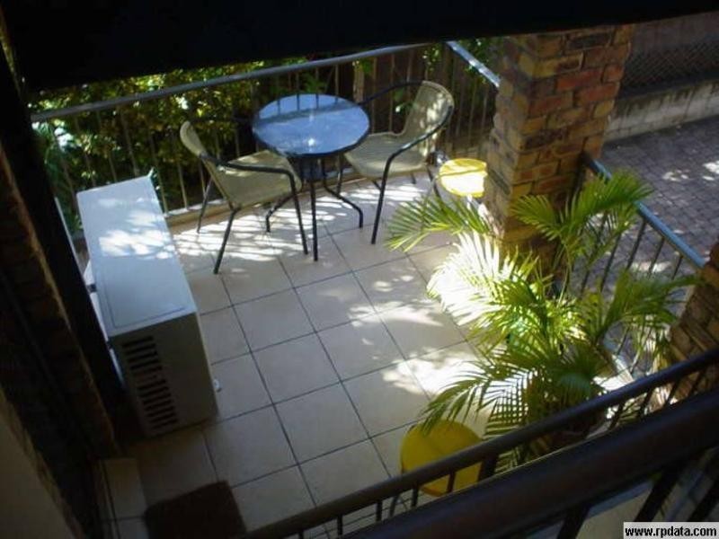 3/156 Frank Street, Labrador QLD 4215