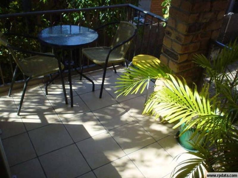 3/156 Frank Street, Labrador QLD 4215