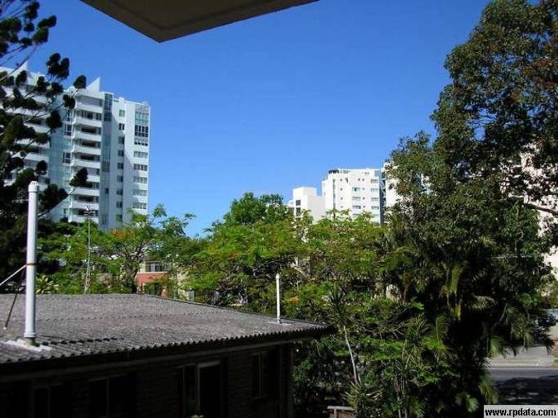 3/156 Frank Street, Labrador QLD 4215