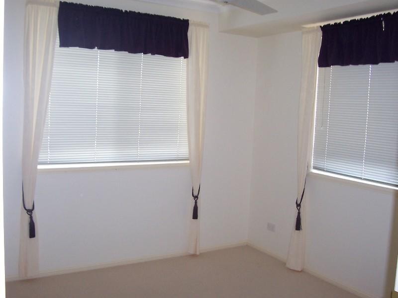 3 Worthing Court, Arundel QLD 4214