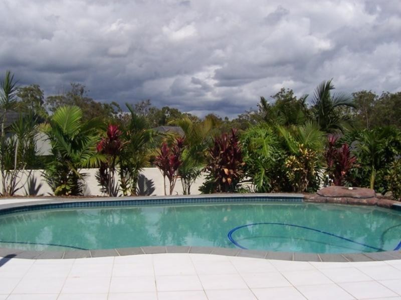 3 Worthing Court, Arundel QLD 4214