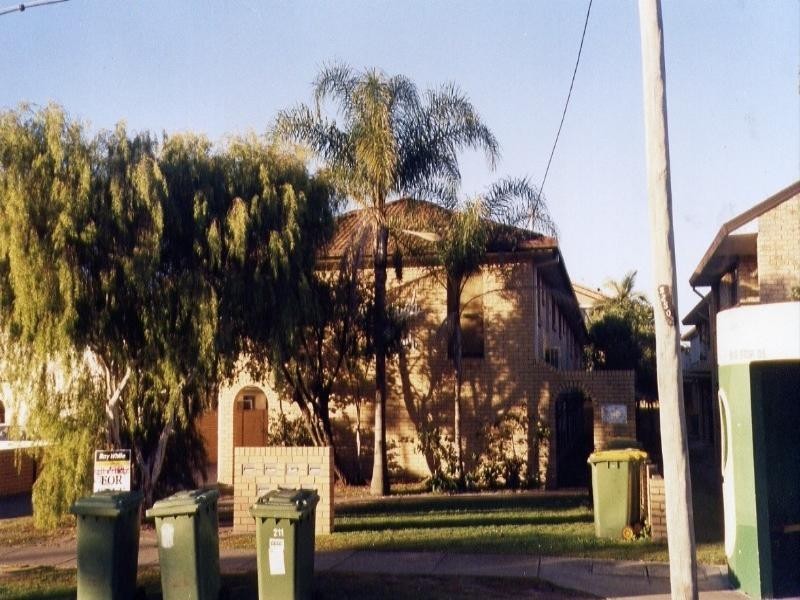 4/211 Scarborough Street, Southport QLD 4215