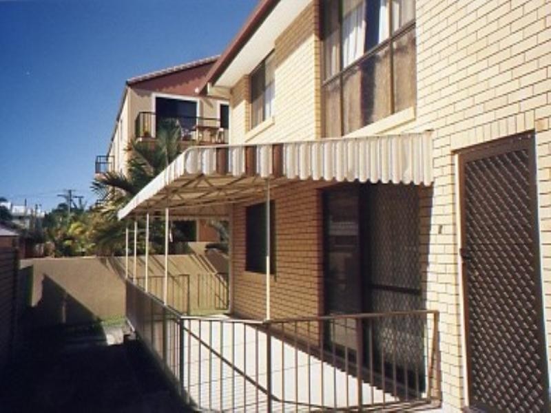 4/211 Scarborough Street, Southport QLD 4215