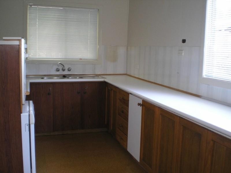 13 Middle Street, Labrador QLD 4215