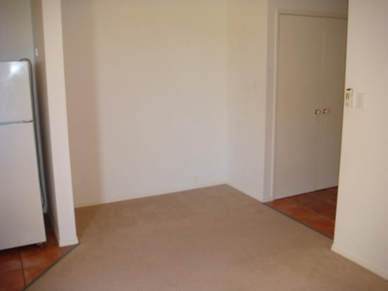 13/140 Marine Parade, Southport QLD 4215