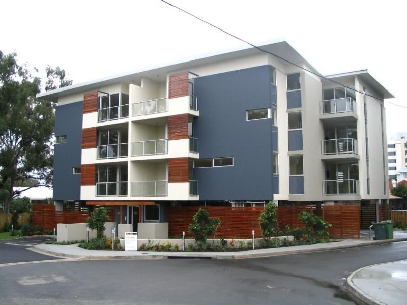 10/5 Carey Lane, Southport QLD 4215