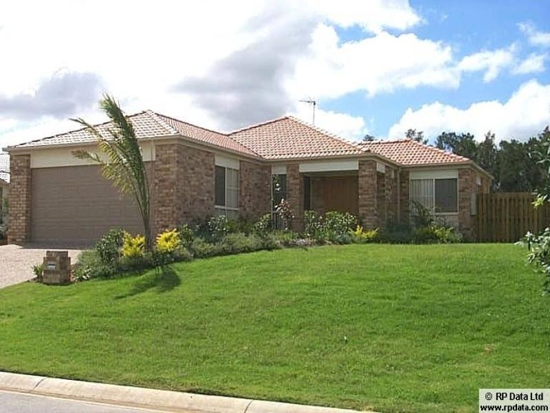 16 Barrs Avenue, Oxenford QLD 4210