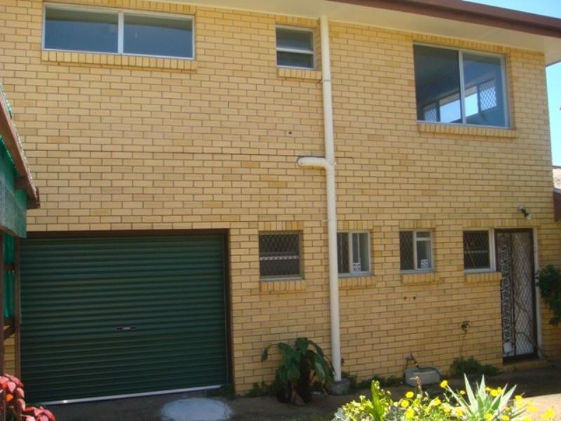24 Ferguson Street, Labrador QLD 4215