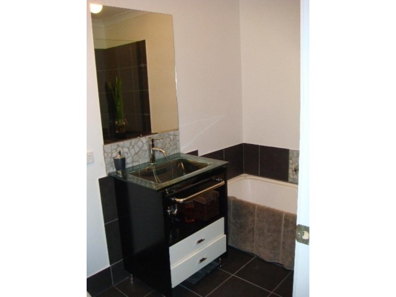 24/191 Greenacre Drive, Arundel QLD 4214