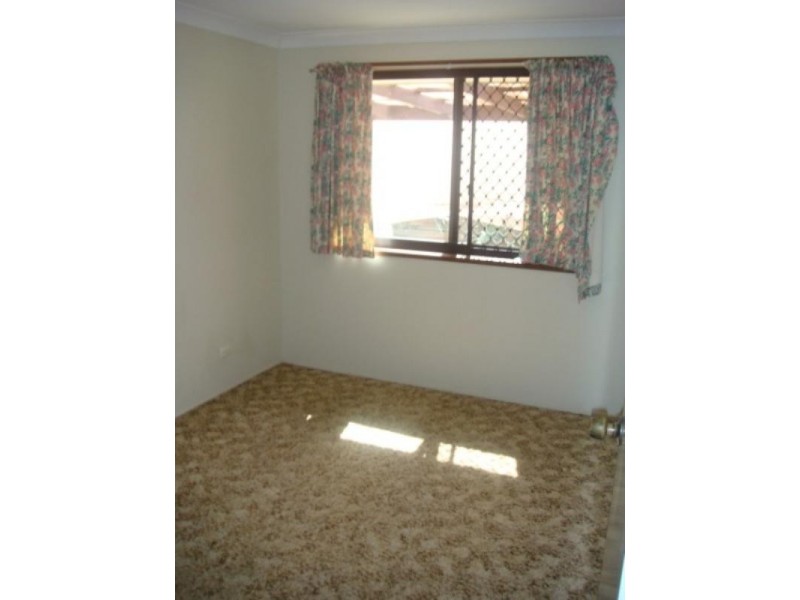 112 Bamboo Avenue, Benowa QLD 4217