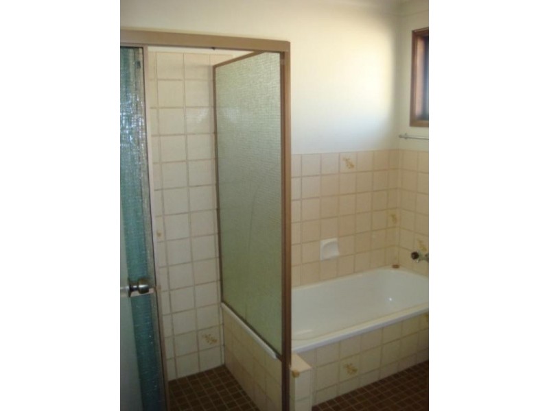 112 Bamboo Avenue, Benowa QLD 4217