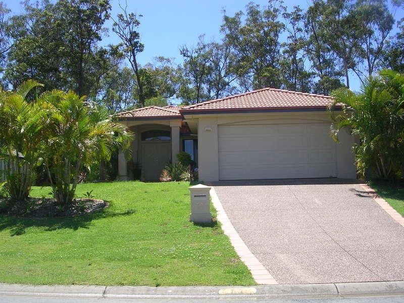 77 Arun Drive, Arundel QLD 4214