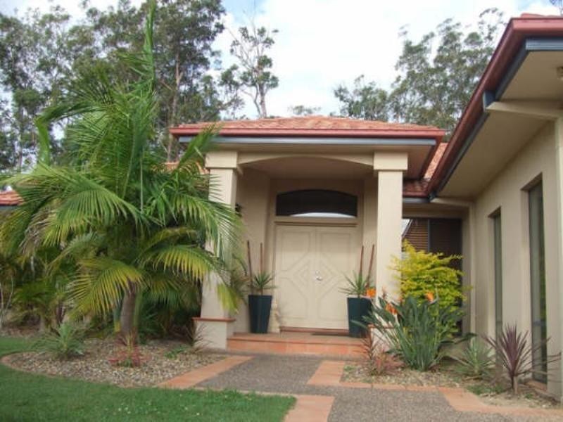77 Arun Drive, Arundel QLD 4214