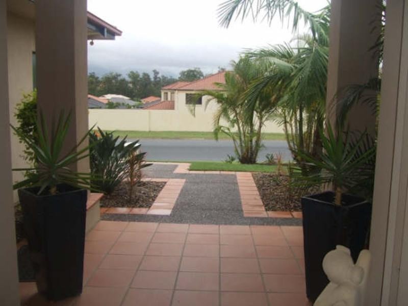 77 Arun Drive, Arundel QLD 4214