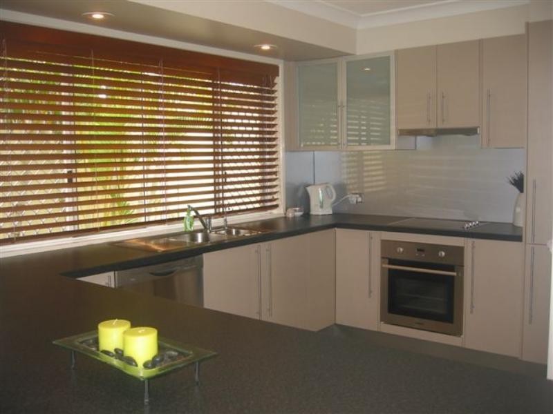 90 Parkwood Blvde, Parkwood QLD 4214