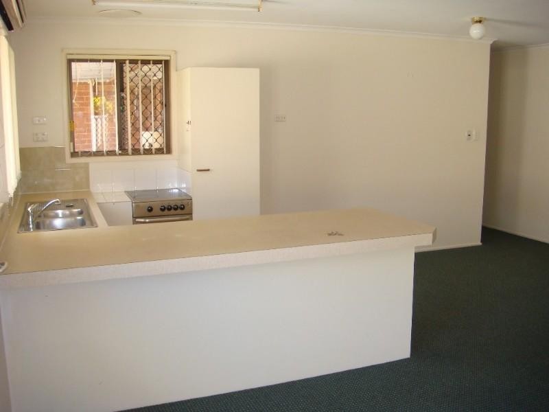 1/120 Kumbari Avenue, Labrador QLD 4215