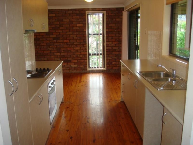 2 Hosea Street, Southport QLD 4215