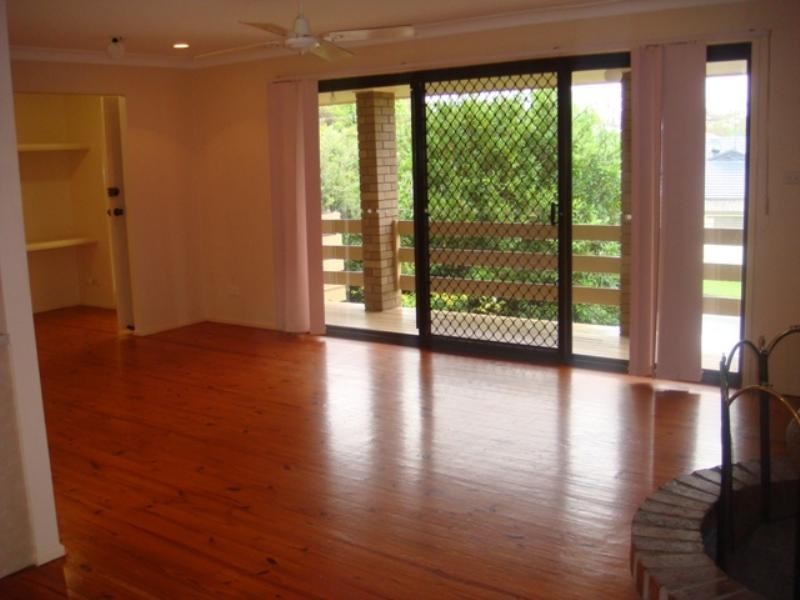 2 Hosea Street, Southport QLD 4215