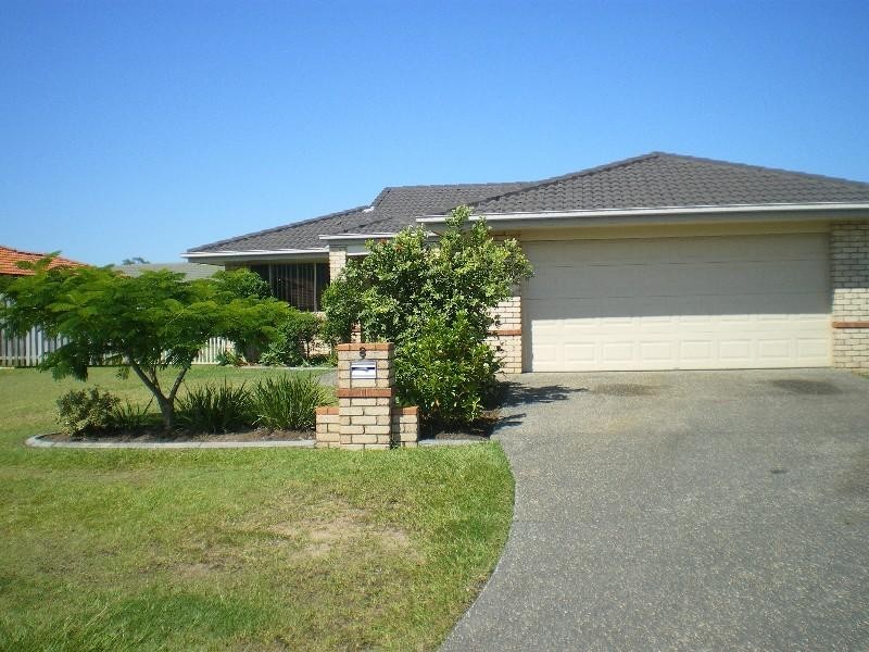 8 Meadow Way, Upper Coomera QLD 4209