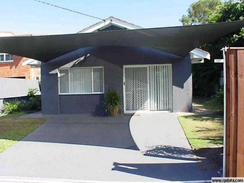 1/38 Middle Street, Labrador QLD 4215