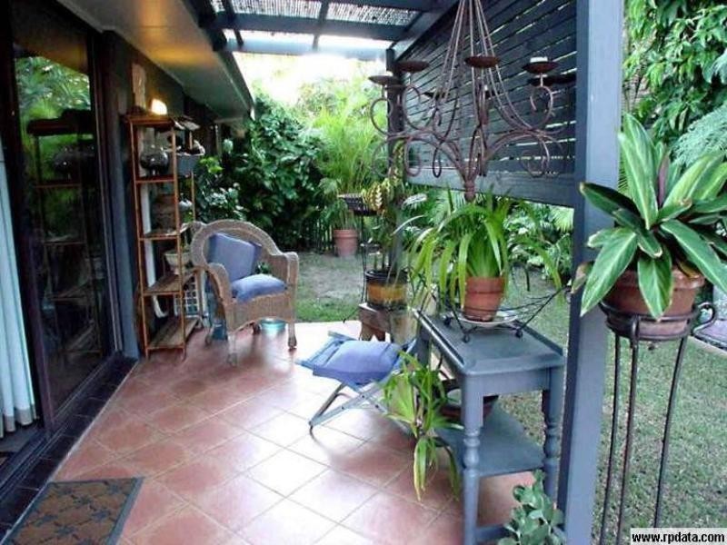 1/38 Middle Street, Labrador QLD 4215