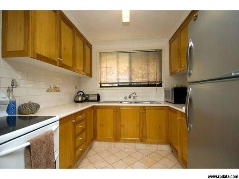 1/38 Middle Street, Labrador QLD 4215