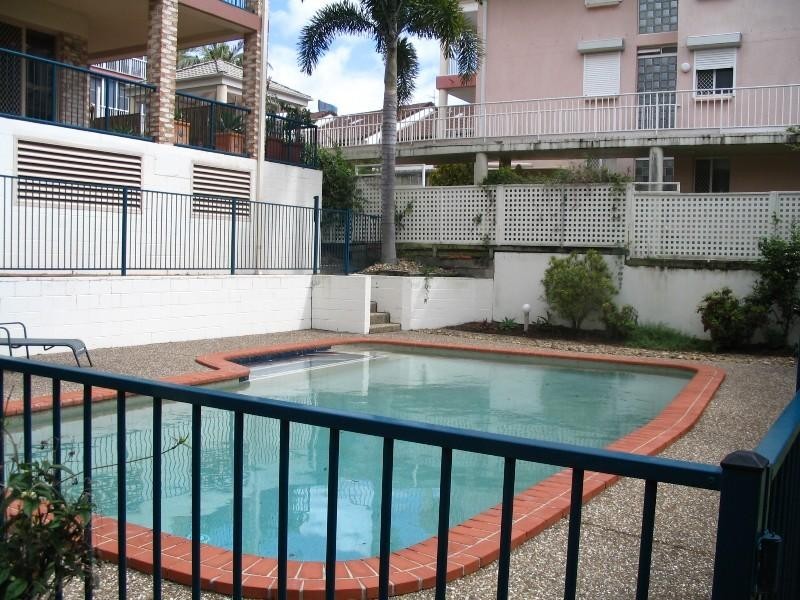 13/47 Bauer Street, Southport QLD 4215