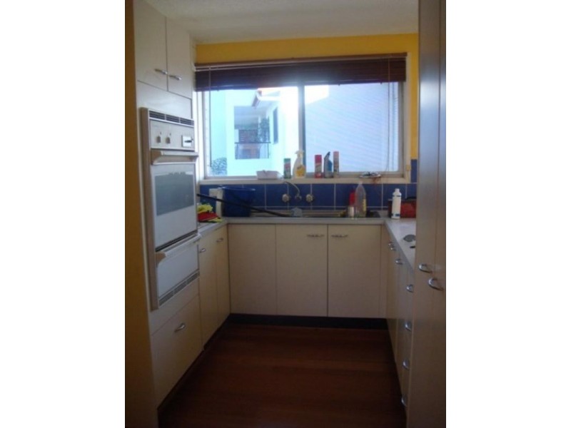 4/5 Rose Street, Southport QLD 4215