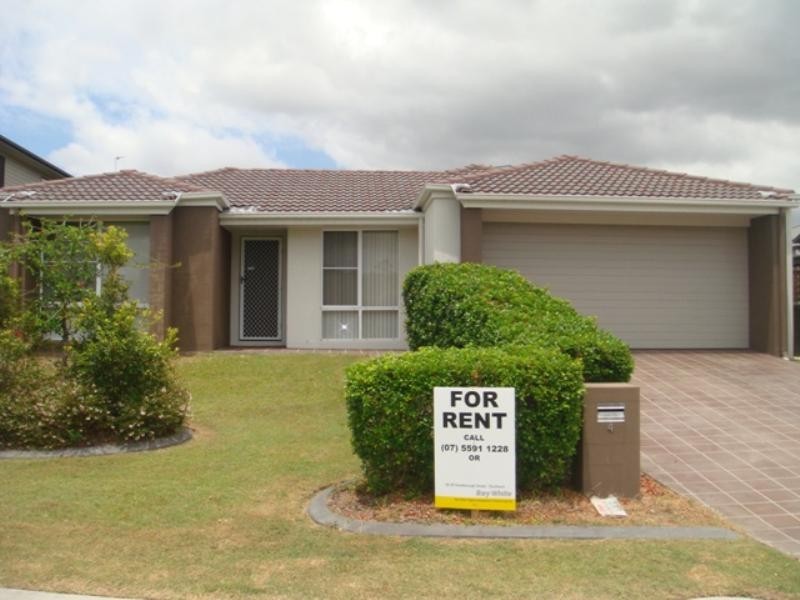 4 Nara Crescent, Oxenford QLD 4210