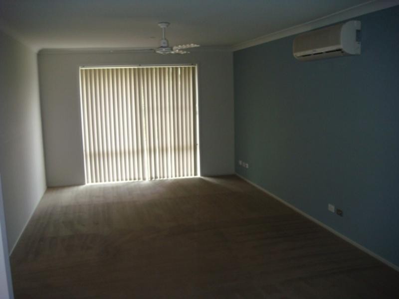 4 Nara Crescent, Oxenford QLD 4210