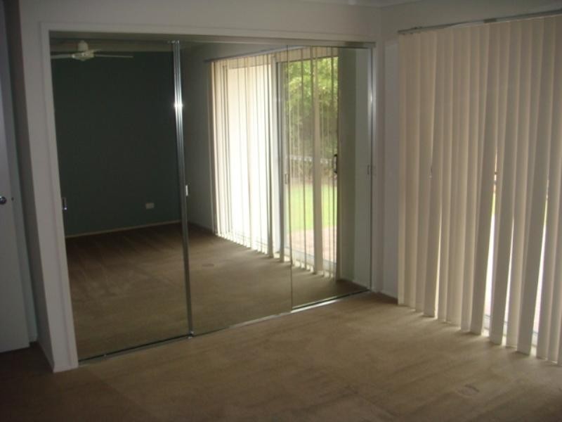 4 Nara Crescent, Oxenford QLD 4210