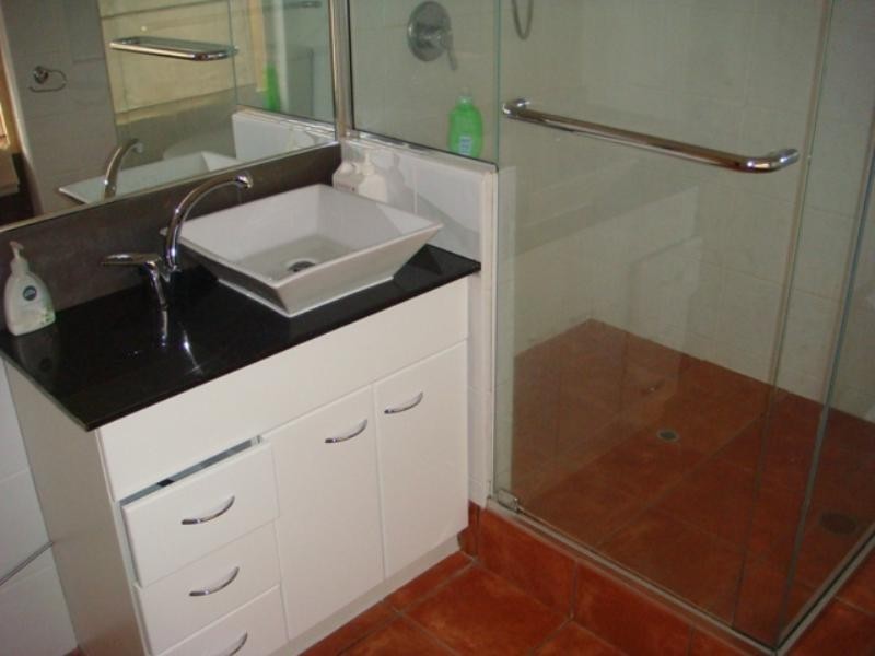 7 Hillview Parade, Ashmore QLD 4214