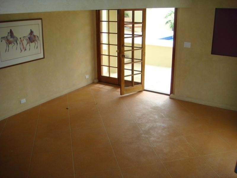 7 Hillview Parade, Ashmore QLD 4214