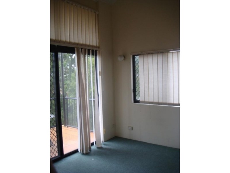 14/143 Frank Street, Labrador QLD 4215