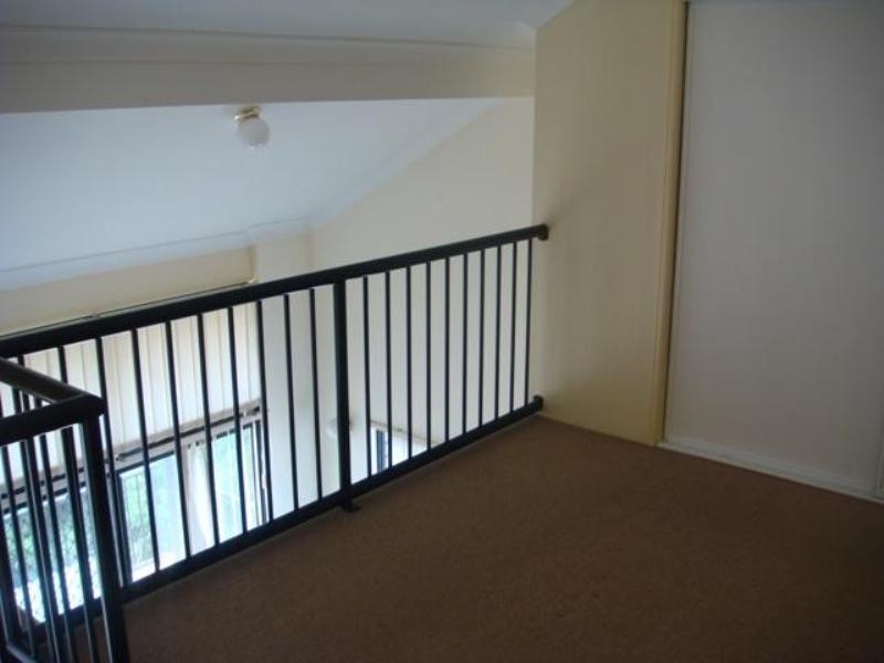 14/143 Frank Street, Labrador QLD 4215